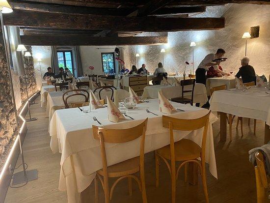 Rossl Bianco Bistrot & Bar