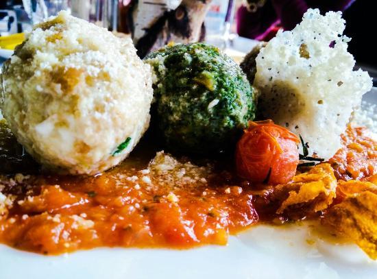 Restaurant Pizzeria Dolomiten